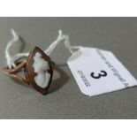 A hallmarked 9ct gold shell cameo ring, gross wt. 2.7g.