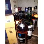 A selection of 10 bottles of whisky to include Glenmorangie, Diners DeLuxe, Royal Garden,