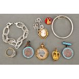 A mixed lot of jewellery comprising a hallmarked silver bangle, a Links of London silver bracelet,