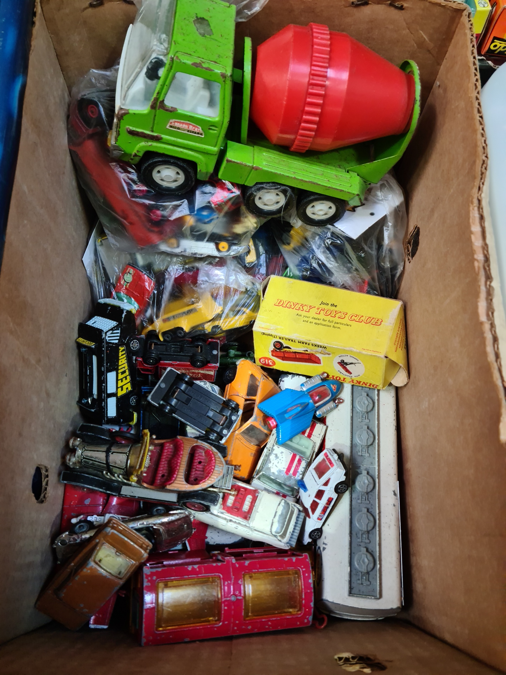 A collection of die cast model vehicles; Dinky, Matchbox, Lesney, Corgi etc.