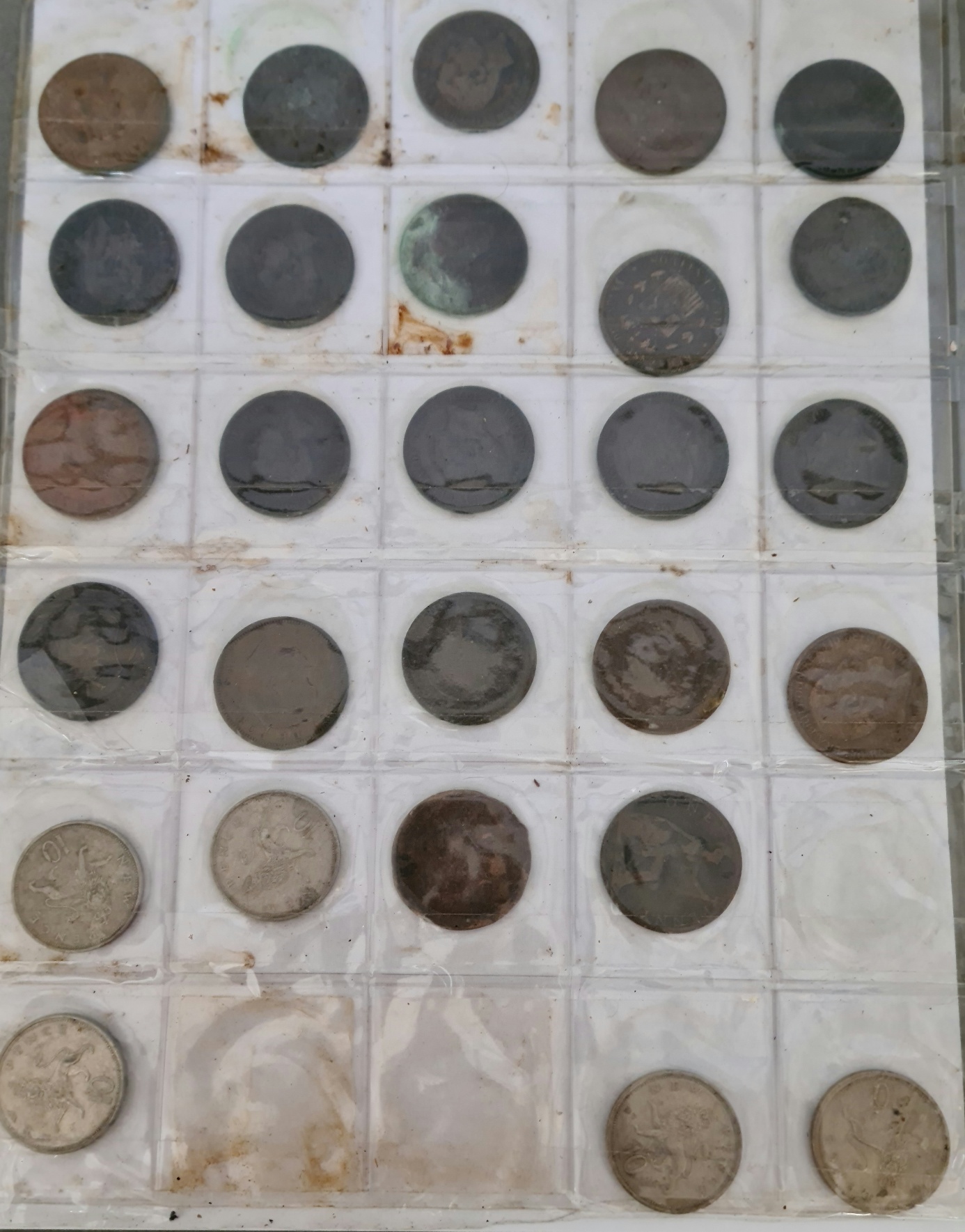 A box of mainly GB coins to include a silver thaler & an 1895 crown etc. - Bild 8 aus 8