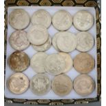 A tray of nineteen collectable £2 coins