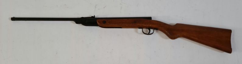 A Diana .177 calibre air rifle, 93cm long (BUYER MUST BE 18 YEARS OLD OR ABOVE AND PROVIDE PHOTO
