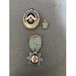 3 Masonic jewels to include silver and 9ct gold examples.