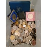 A tub of GB and world coins, including 2 x decimal presentation sets and commemorative coins etc.