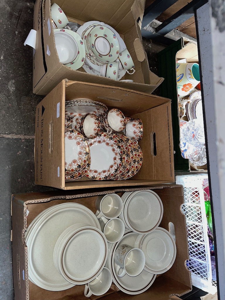 3 boxes of ceramics to include Royal Doulton Sandsprite dinner ware (appx 37 pcs), Colclough teaware