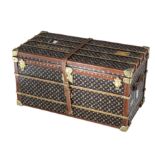 A MINIATURE LOUIS VUITTON NOVELTY TRUNK " MISS FRANCE "  Case: Measures approx.155mm by 80mm by