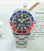 A GENTLEMAN'S STAINLESS STEEL ROLEX OYSTER PERPETUAL DATE GMT MASTER "PEPSI" BRACELET WATCH CIRCA
