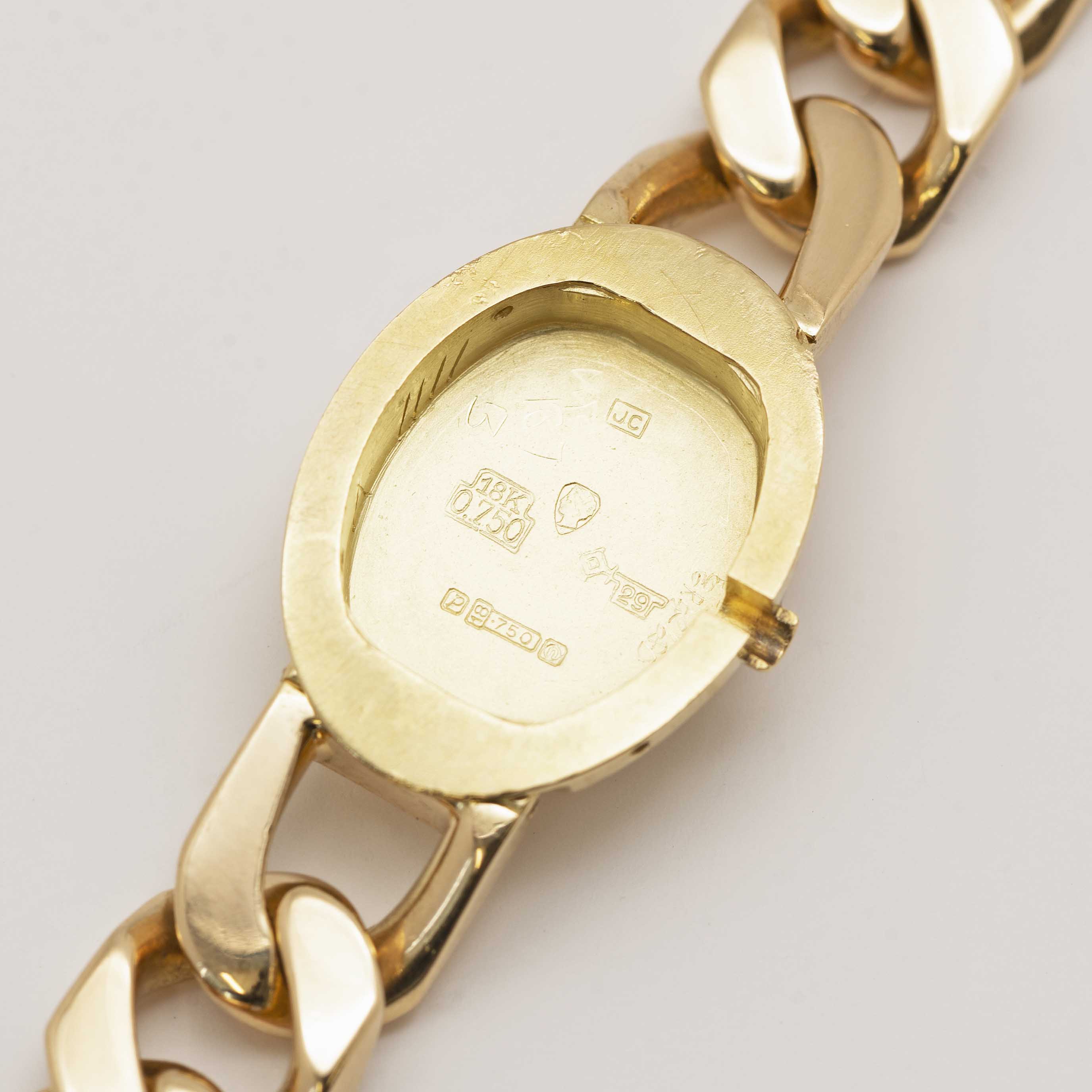 A RARE LADIES 18K SOLID GOLD CARTIER LONDON BAIGNOIRE BRACELET WATCH CIRCA 1971, WITH MATCHING - Image 8 of 11