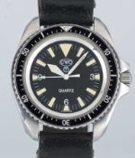 A GENTLEMAN'S STAINLESS STEEL BRITISH MILITARY CWC ROYAL NAVY DIVERS WRIST WATCH CIRCA 1990s, WITH
