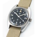 A RARE GENTLEMAN'S STAINLESS STEEL BRITISH MILITARY RAF PILOTS WRIST WATCH DATED 1976, THE "LOST"