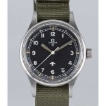 A GENTLEMAN'S STAINLESS STEEL BRITISH MILITARY OMEGA RAF PILOTS WRIST WATCH DATED 1953, REF. 2777-