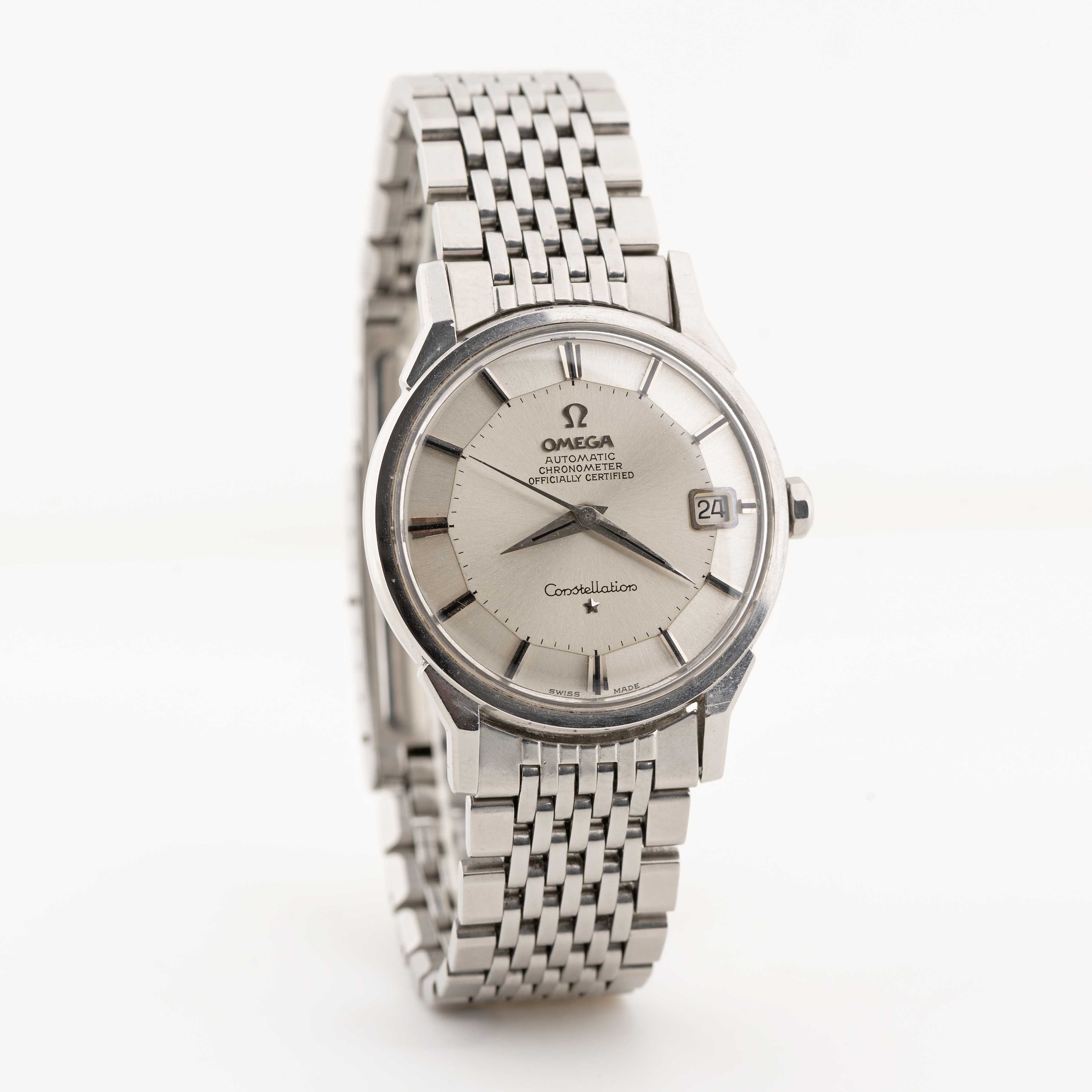 A GENTLEMAN'S STAINLESS STEEL OMEGA CONSTELLATION CHRONOMETER BRACELET WATCH CIRCA 1963, REF. 168. - Image 5 of 11