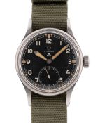 A GENTLEMAN'S STAINLESS STEEL BRITISH MILITARY OMEGA W.W.W. WRIST WATCH CIRCA 1945, PART OF THE "