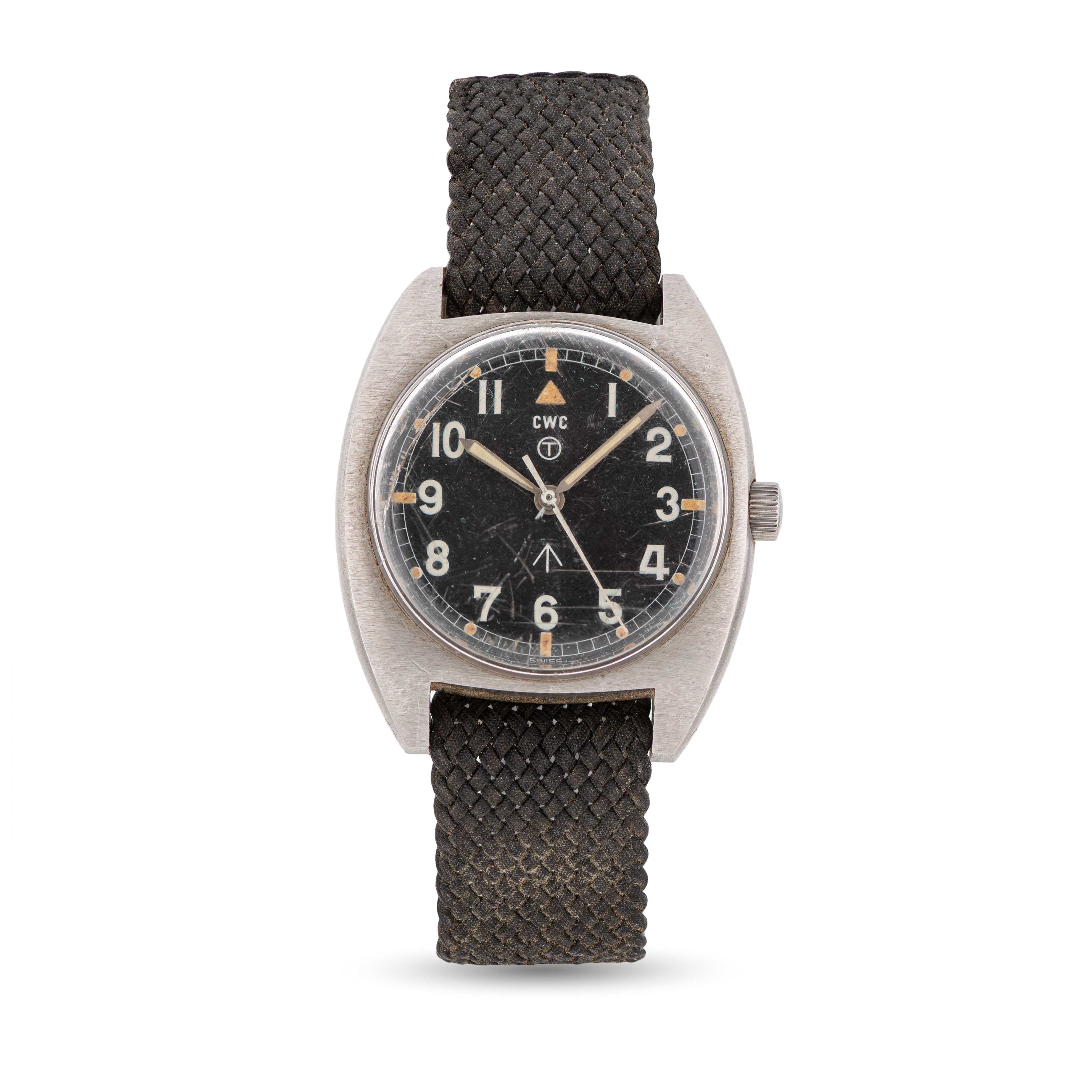 A GENTLEMAN'S STAINLESS STEEL BRITISH MILITARY CWC WRIST WATCH DATED 1977, ISSUED TO THE ARMY - Image 2 of 8