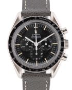 A RARE GENTLEMAN'S STAINLESS STEEL OMEGA SPEEDMASTER PROFESSIONAL CHRONOGRAPH WRIST WATCH CIRCA