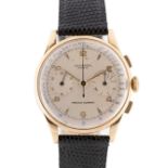 A GENTLEMAN'S LARGE SIZE 18K SOLID GOLD UNIVERSAL GENEVE MEDICO COMPAX CHRONOGRAPH WRIST WATCH CIRCA