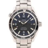 A GENTLEMAN'S SIZE STAINLESS STEEL OMEGA SEAMASTER PROFESSIONAL PLANET OCEAN CO-AXIAL CHRONOMETER