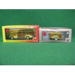 1:18 scale Motor City Classics models of a 1939 Chevy Woody wagon and matching trailer Please note