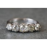 Five stone graduated diamond ring of 1.65ct total weight