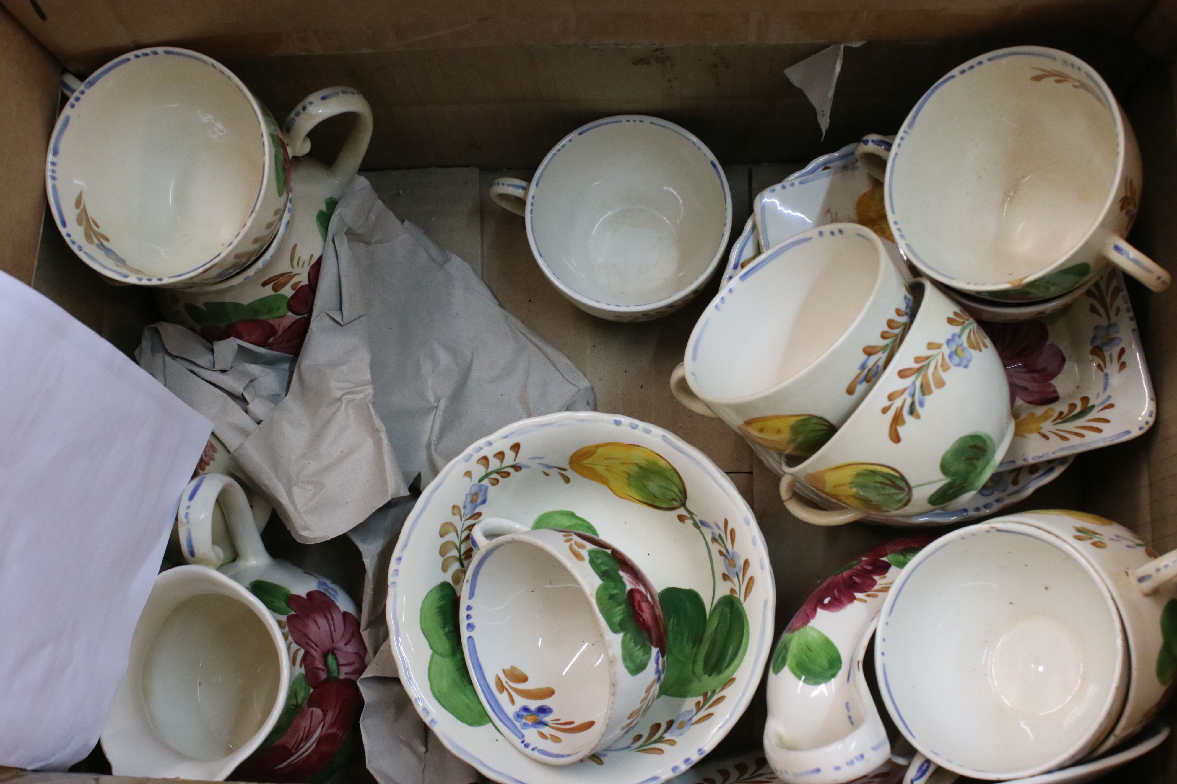 Collection of 1940's Simpsons ' Belle Fiore ' Tea and Dinner ware including 8 Bowls, 12 Tea - Image 5 of 7