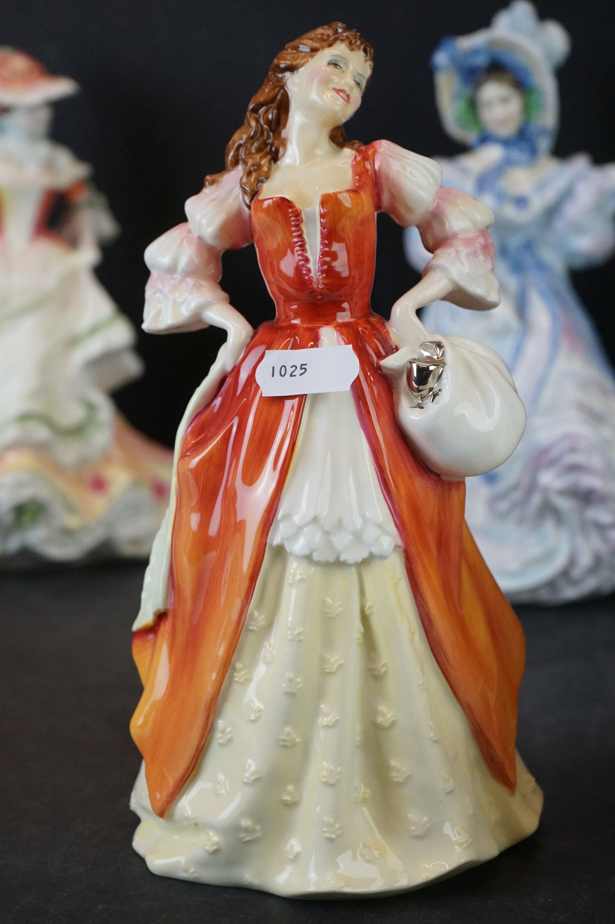 Seven Royal Doulton Figurines including Alexandra, Masque, Moll Flanders, Southern Bell, Primrose, - Bild 5 aus 11