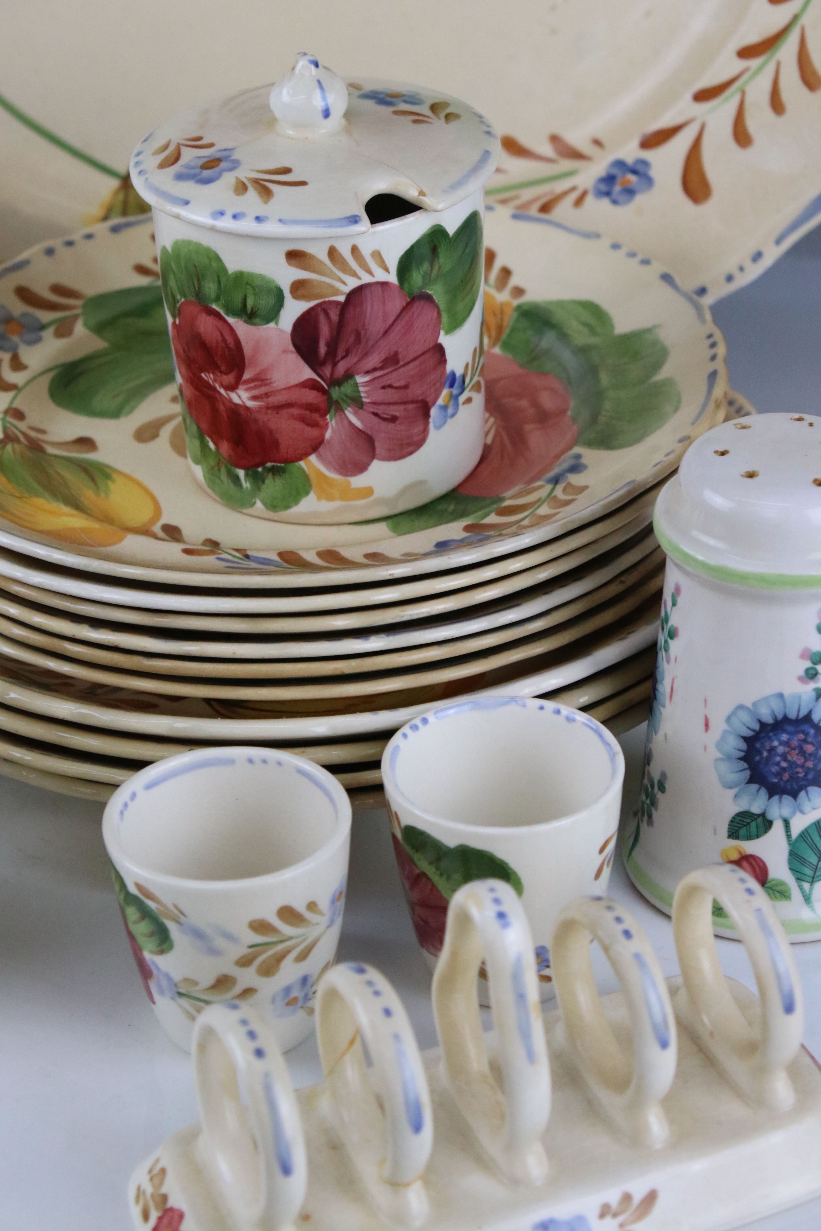Collection of 1940's Simpsons ' Belle Fiore ' Tea and Dinner ware including 8 Bowls, 12 Tea - Image 2 of 7