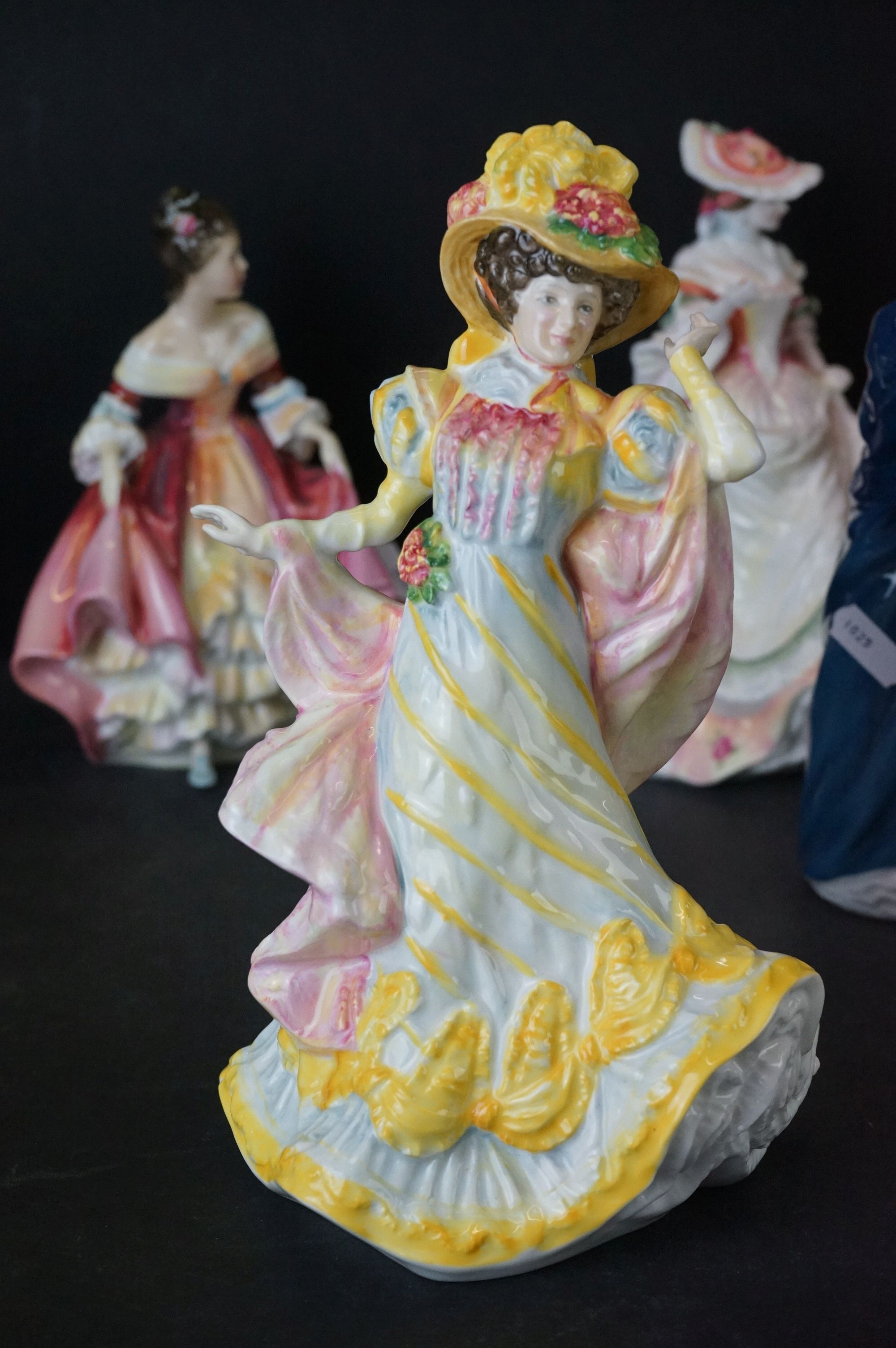 Seven Royal Doulton Figurines including Alexandra, Masque, Moll Flanders, Southern Bell, Primrose, - Bild 2 aus 11