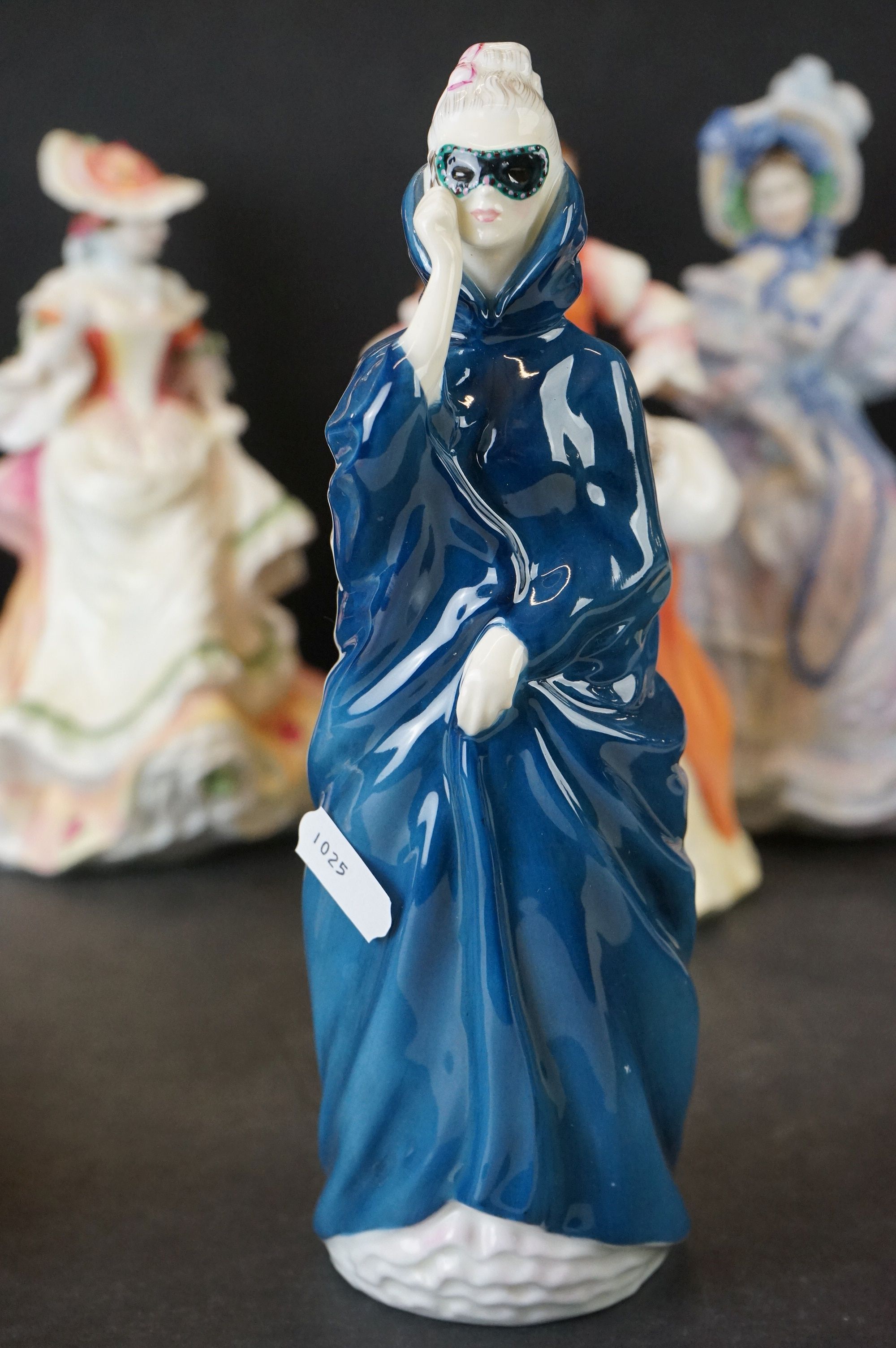 Seven Royal Doulton Figurines including Alexandra, Masque, Moll Flanders, Southern Bell, Primrose, - Bild 3 aus 11