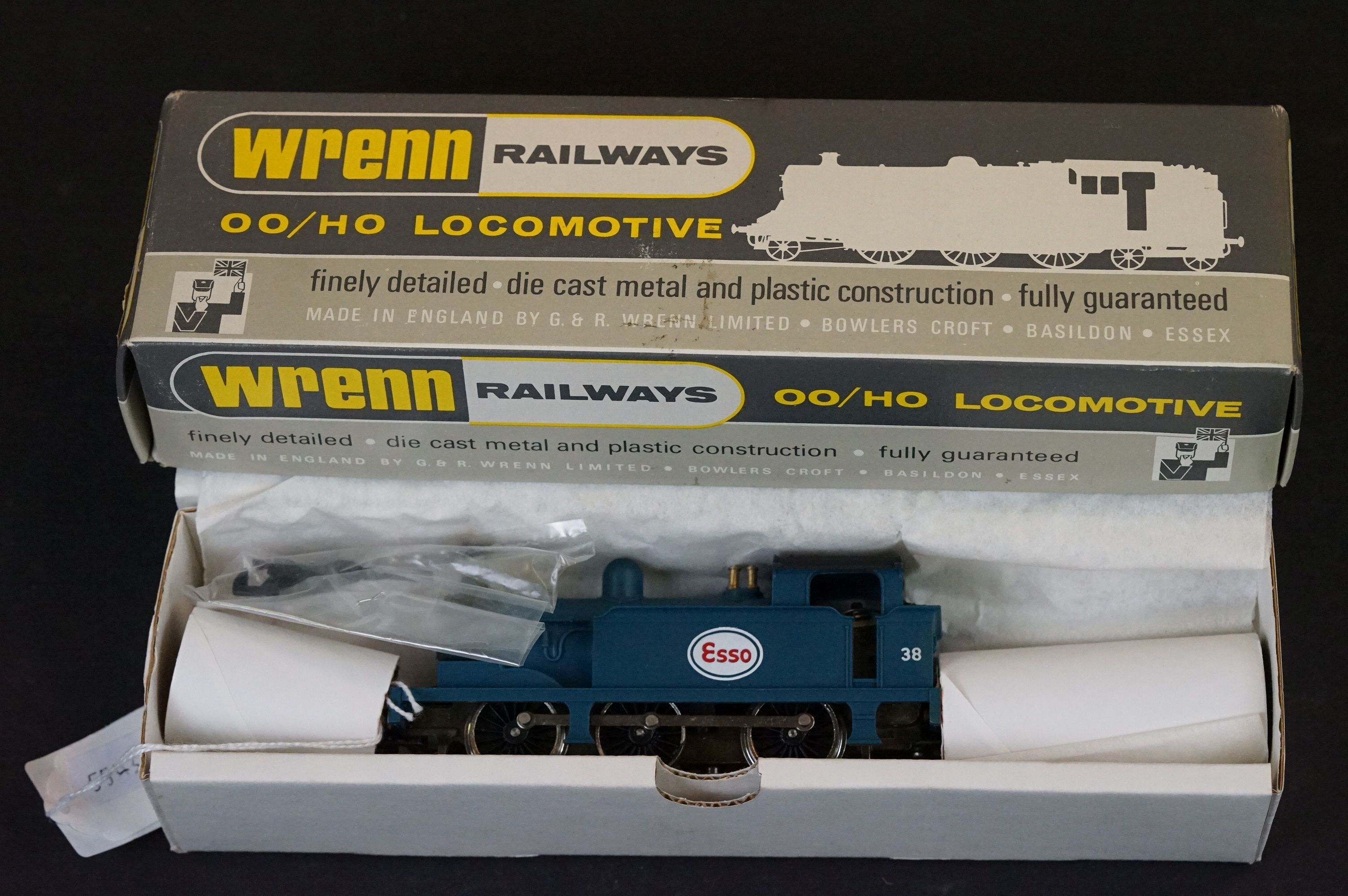 Three boxed OO gauge locomotives to include Wrenn W2201 0-6-0 Tank ESSO and 2 x Hornby (R372 LNER - Image 2 of 3