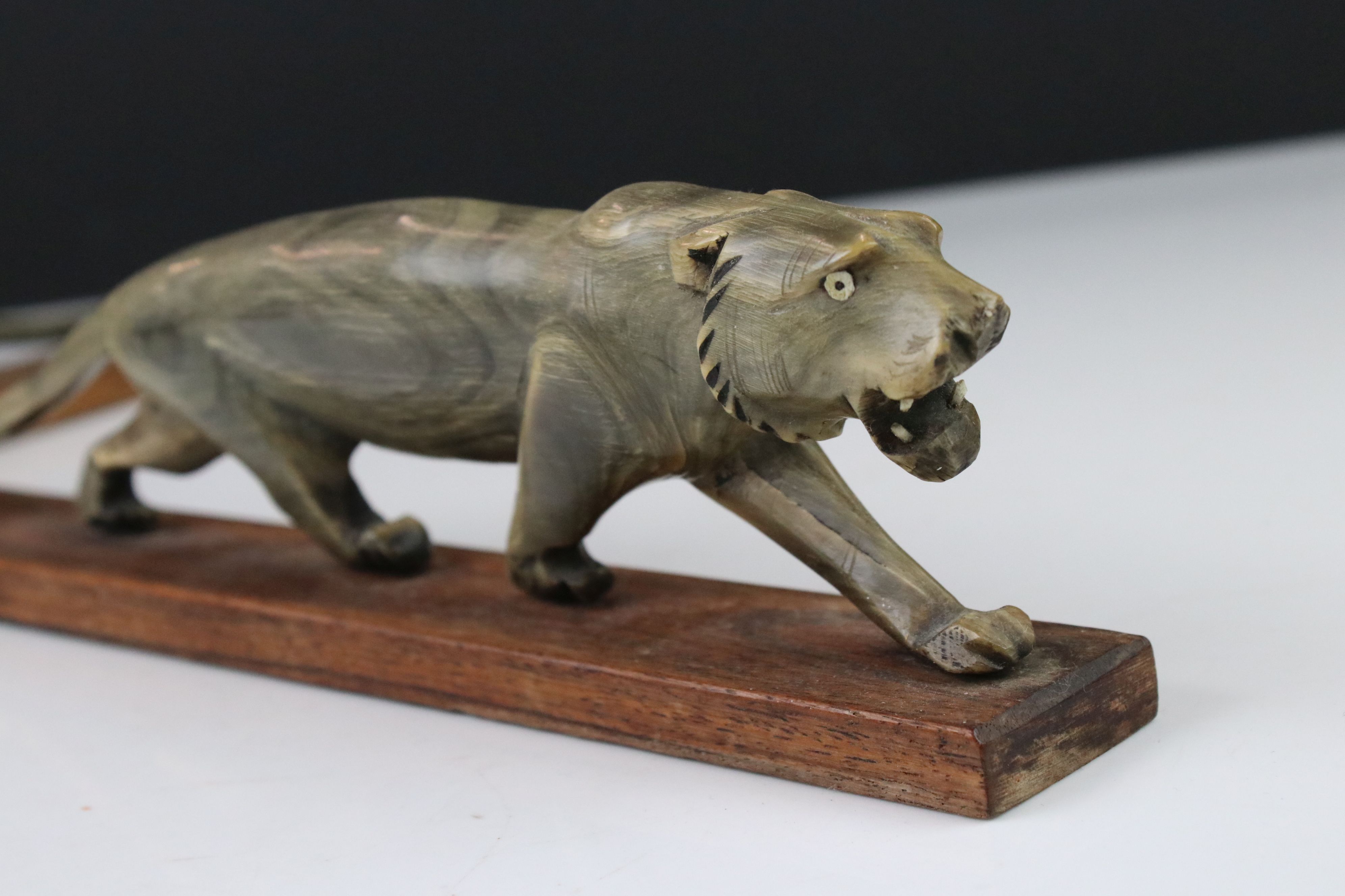 A pair of Art Deco carved horn tigers mounted to wooden bases. - Image 3 of 7