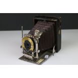 An early 20th century Cameo folding camera (A/F).