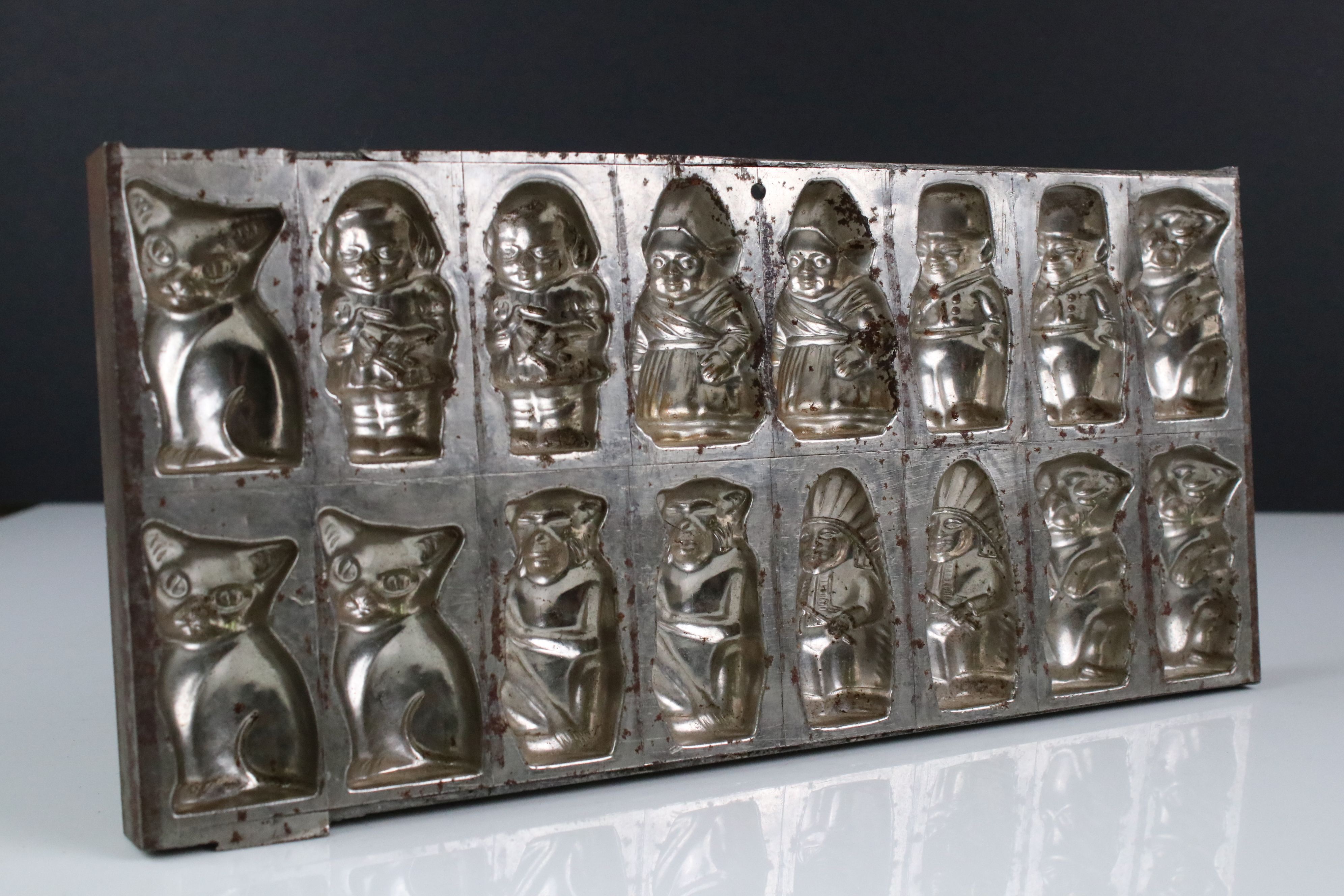 Early 20th century Metal Chocolate / Sweet / Patisserie Mould having sixteen moulds including - Image 2 of 6