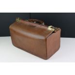Late 19th / Early 20th century Leather Gladstone Bag with Brass Fittings, 42cm wide