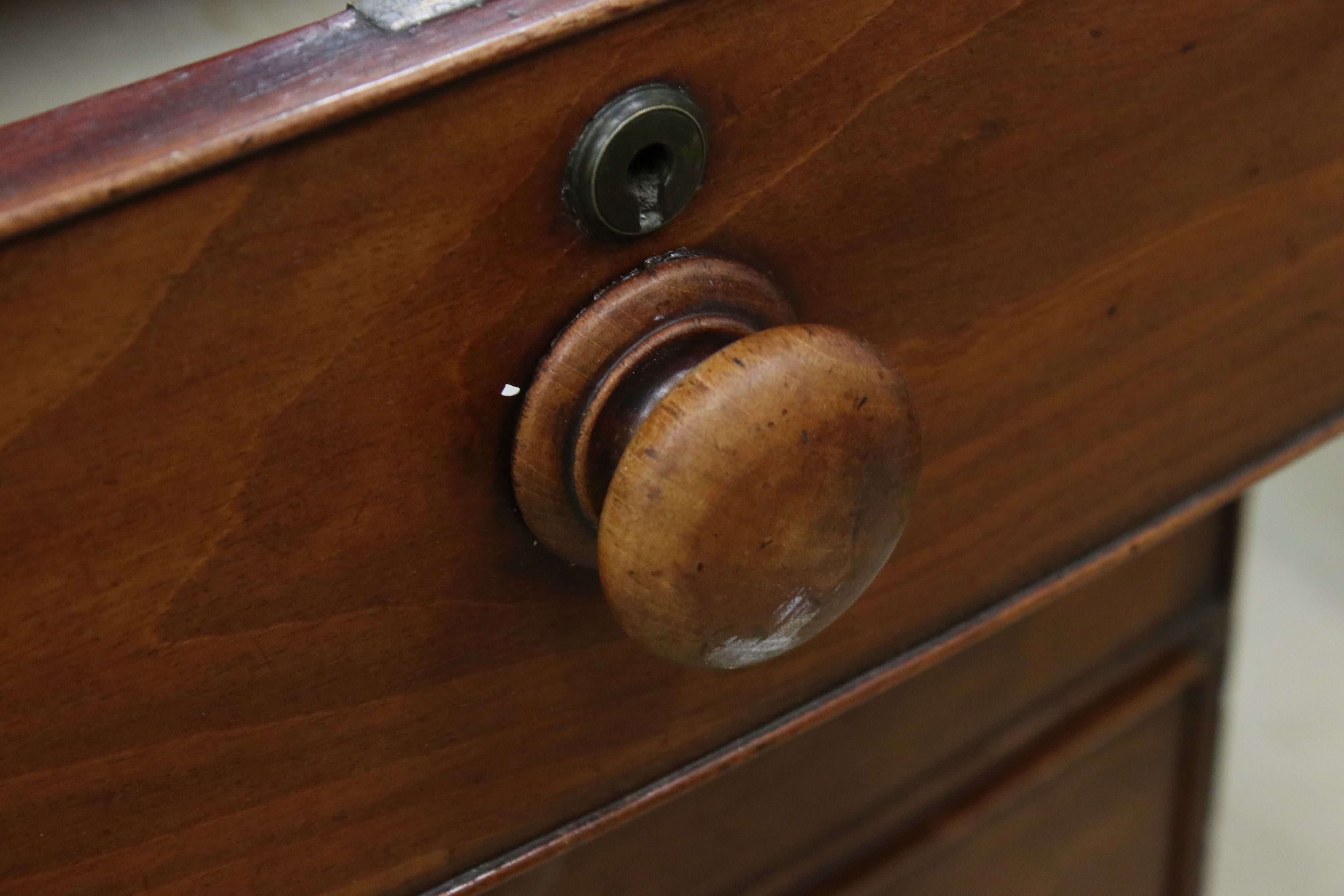 Early 19th century Mahogany Bow Fronted Chest of Two Short over Three Long Drawers raised on splayed - Image 4 of 7