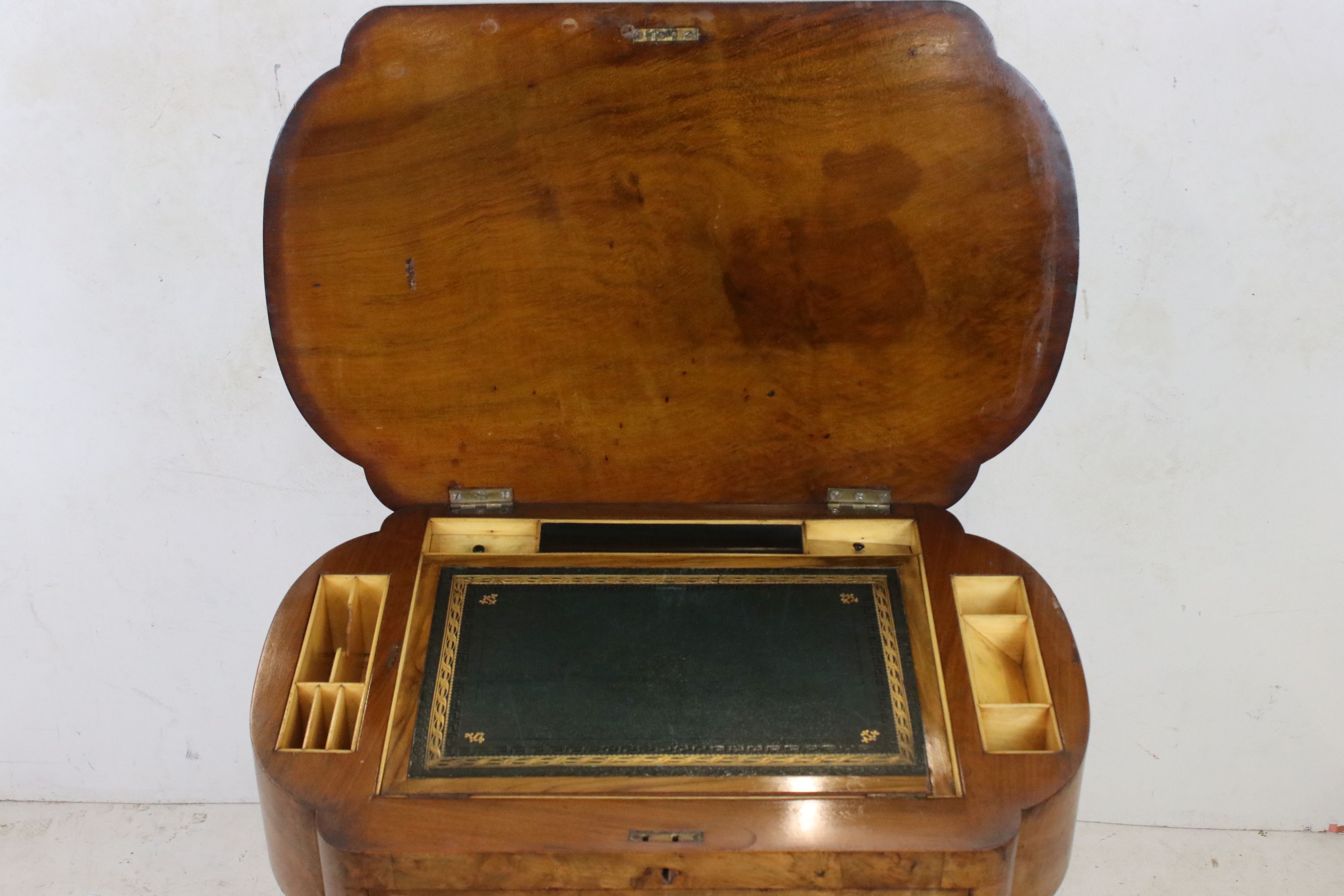 Victorian Figured Walnut Ladies Combination Worktable and Desk, the hinged top with boxwood inlay - Image 2 of 10