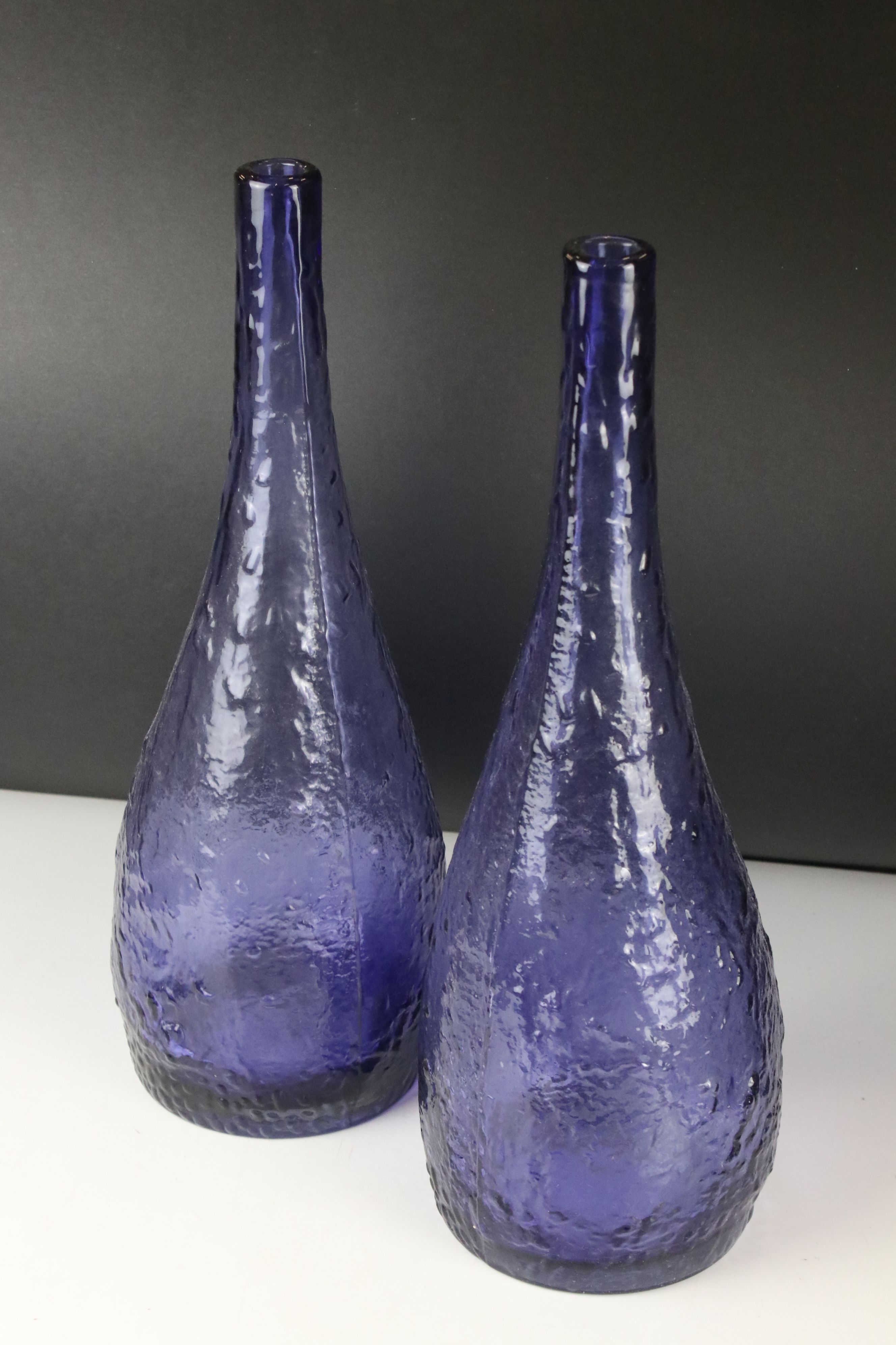 Three Pieces of Davidson Cloud Glass together with Six items of Studio Glass including 2 Bottle - Image 6 of 6