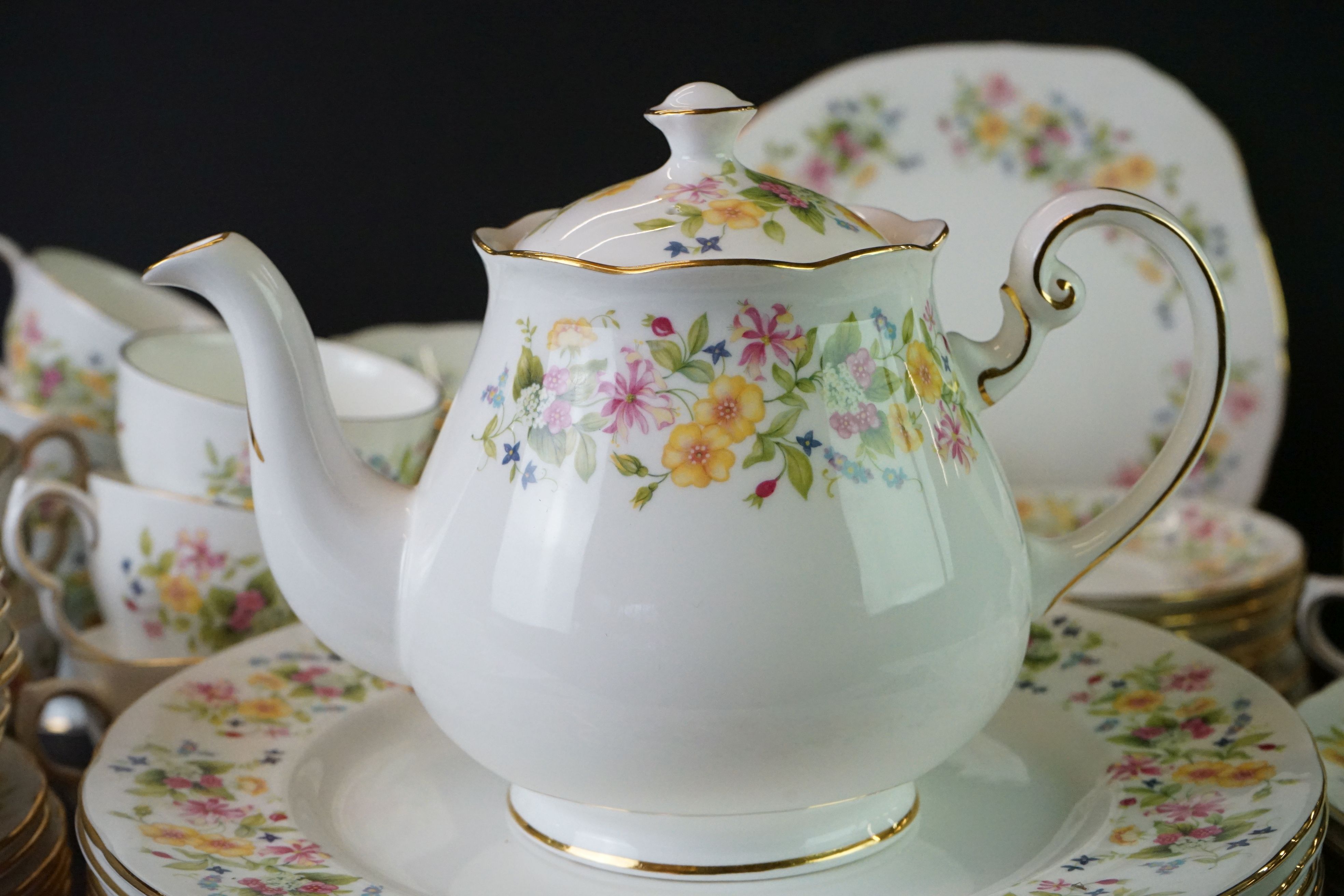 Colclough Bone China Part Tea and Dinner Service with floral decoration including Teapot, 12 Tea - Image 2 of 9