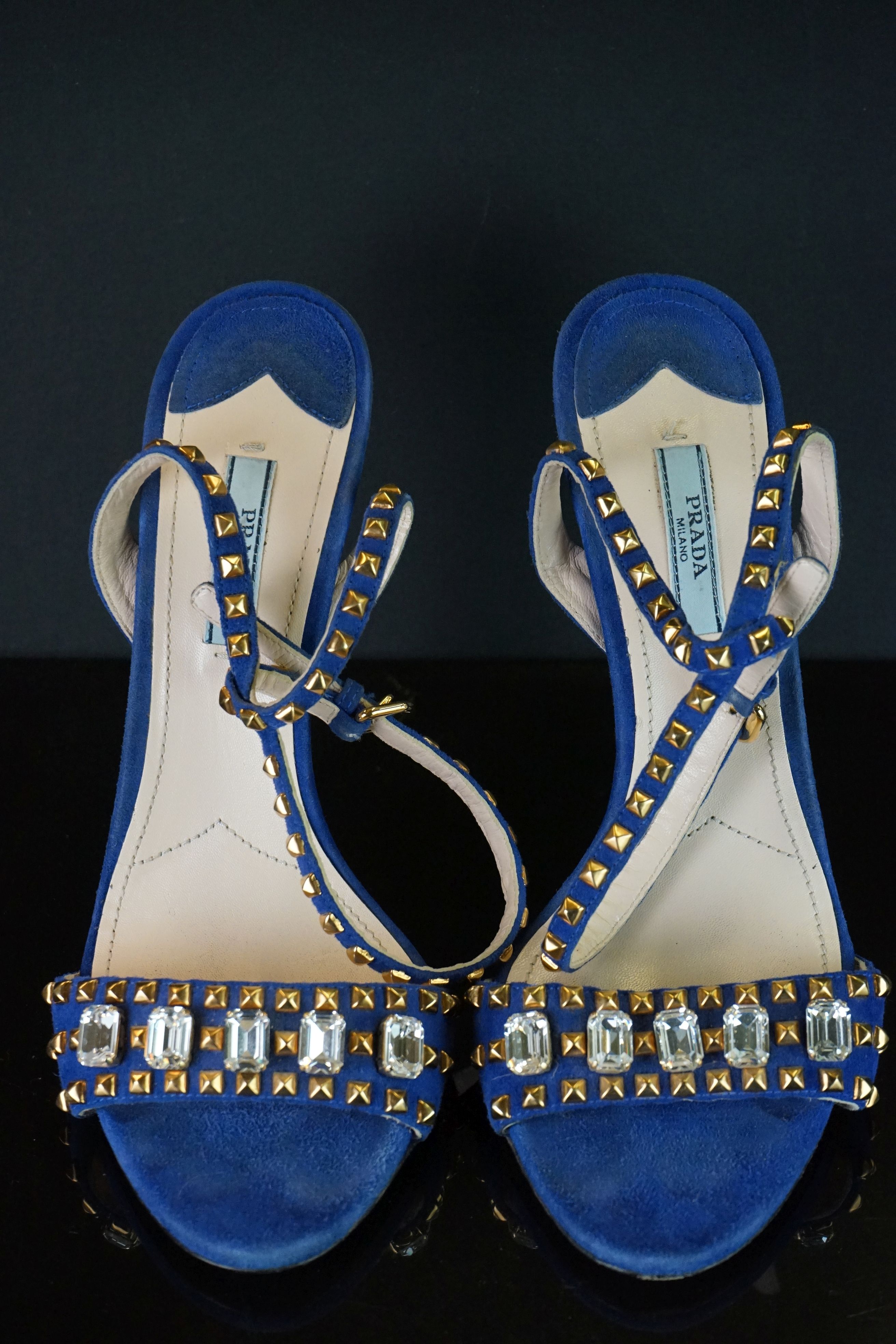 A pair of blue Prada hight heel shoes with gold studs and clear jewels, size 41. - Image 5 of 7