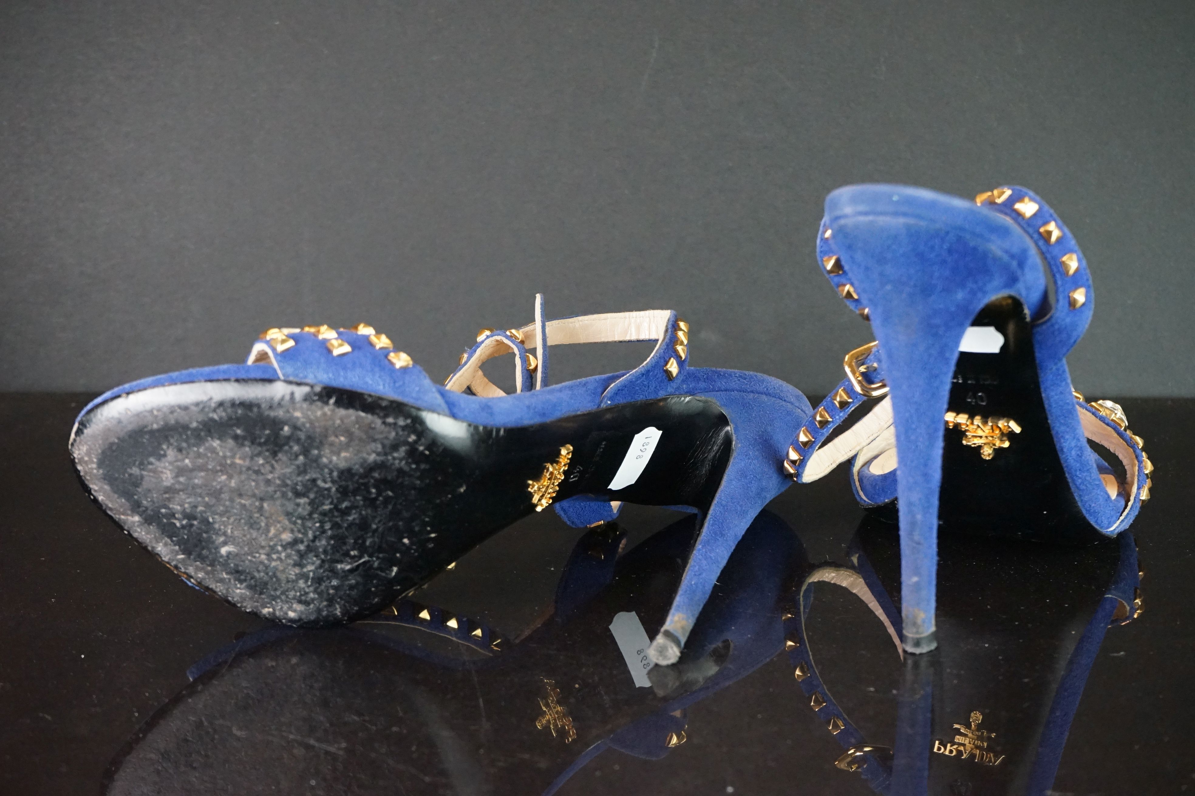 A pair of blue Prada hight heel shoes with gold studs and clear jewels, size 41. - Image 4 of 7