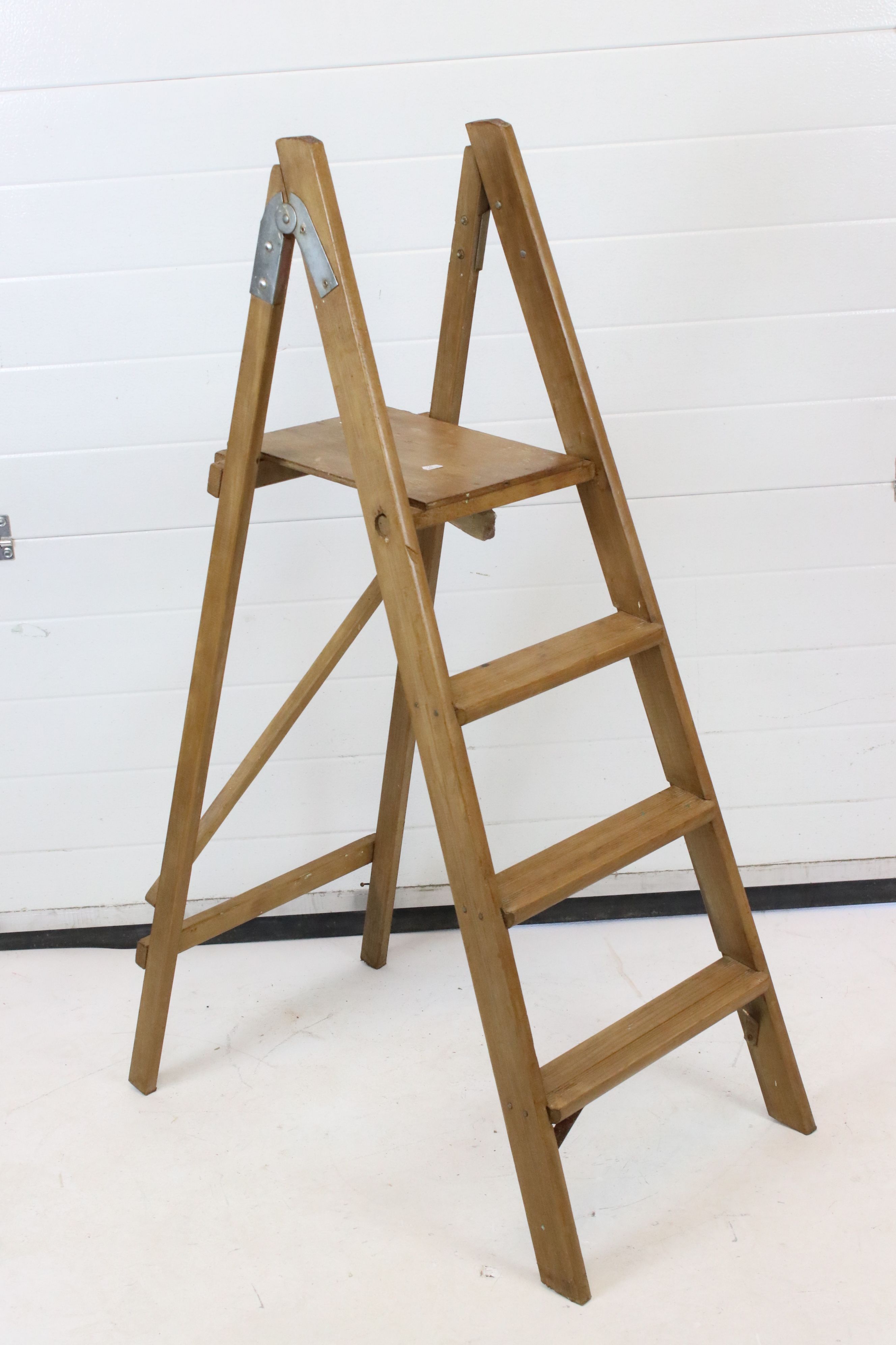 Good set of pine step ladders