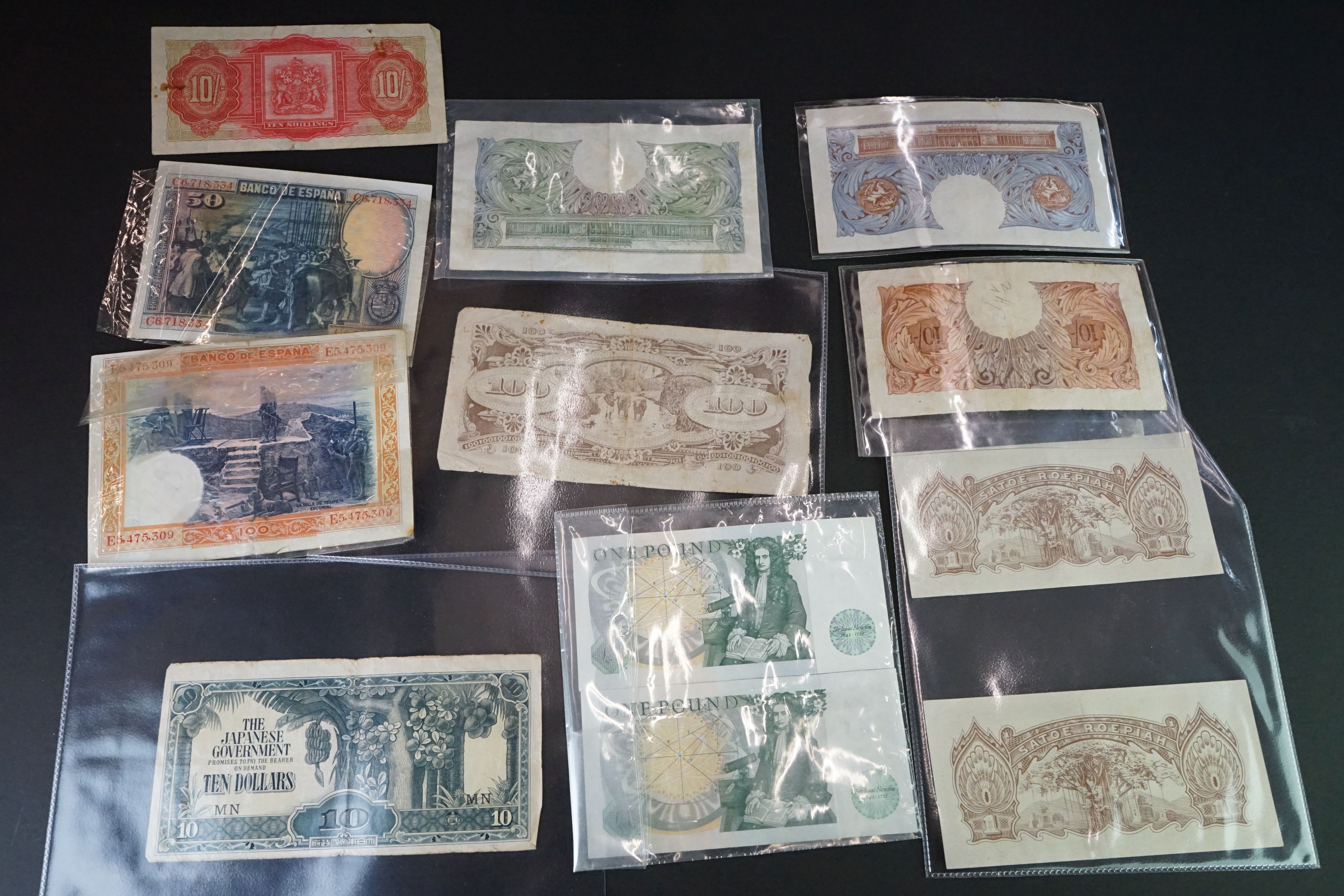 A large collection of mixed coins and banknotes to include British pre decimal and foreign examples. - Image 8 of 24