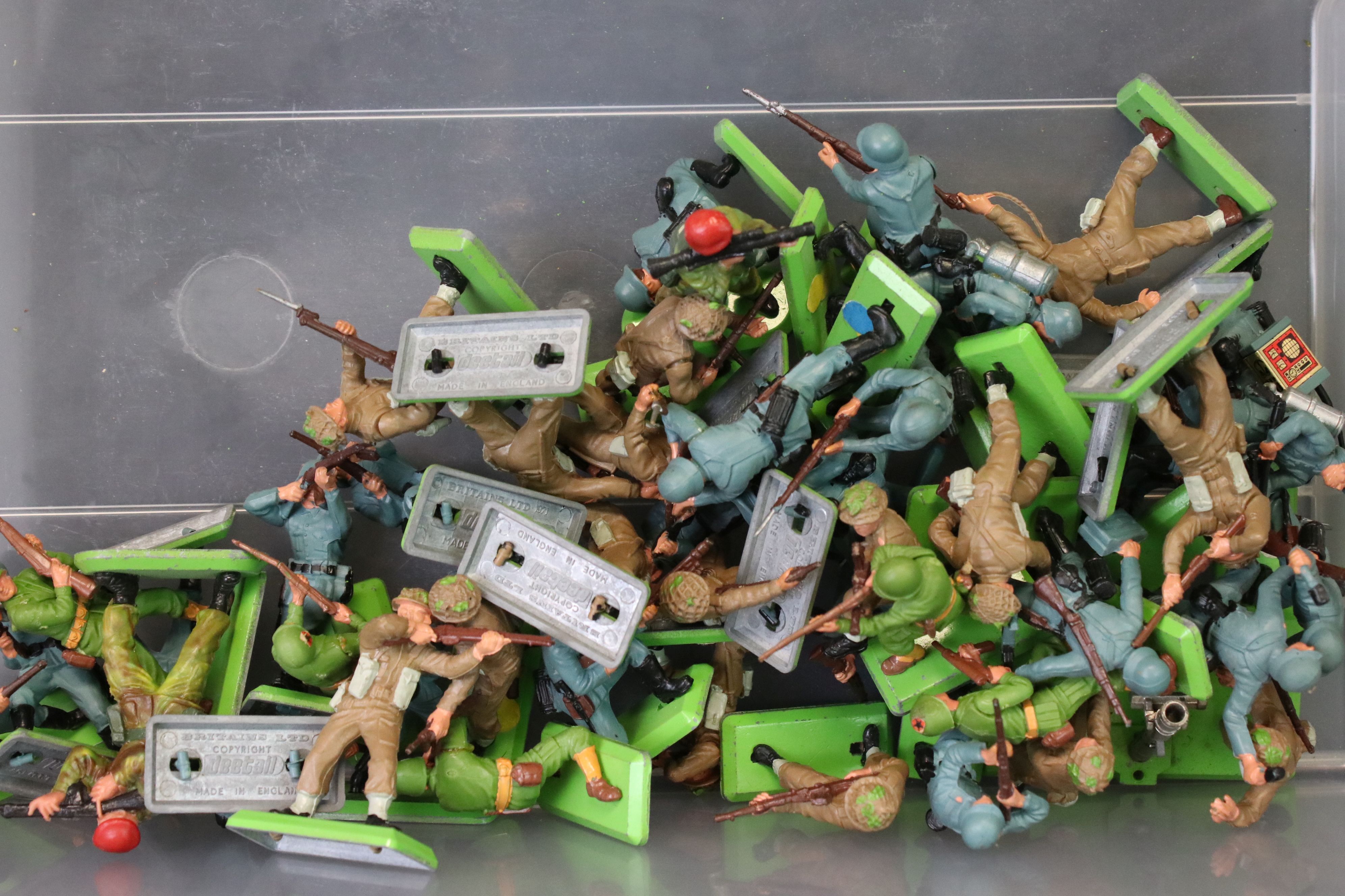 Collection of Britains Deetail WWII metal & plastic figures - Image 4 of 5