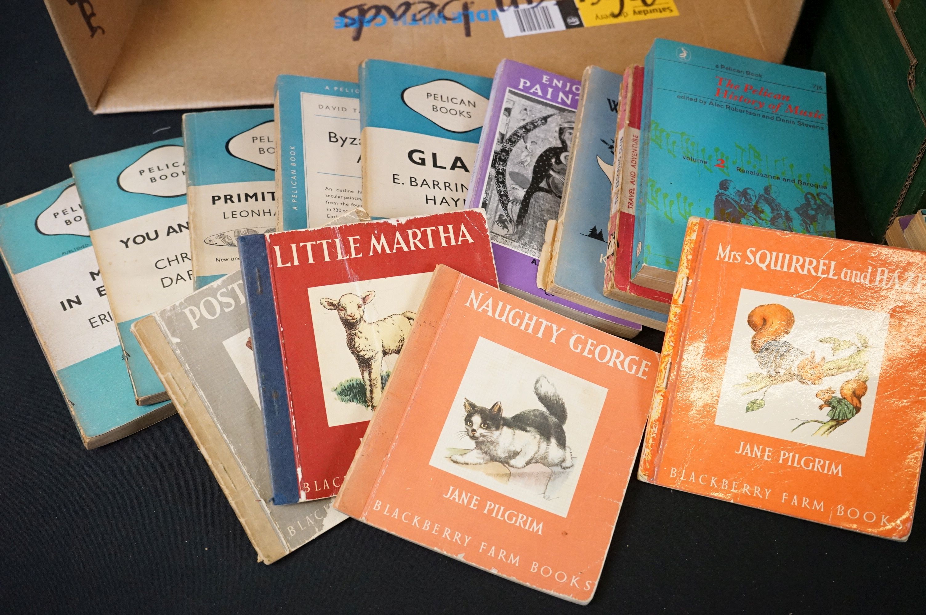 A collection of Ladybird books together with a quantity of children's annuals. - Image 2 of 9