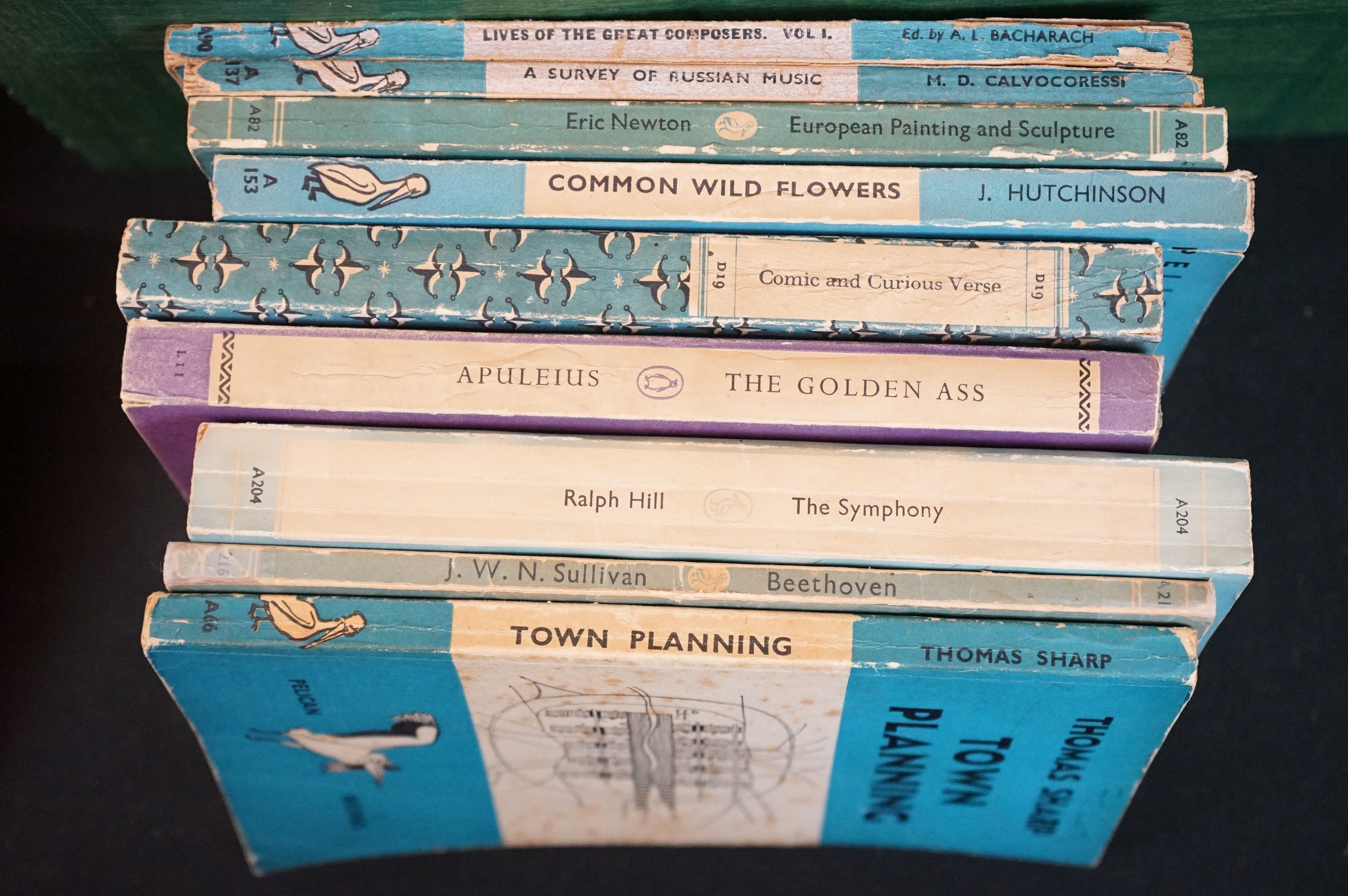 A collection of Ladybird books together with a quantity of children's annuals. - Image 3 of 9