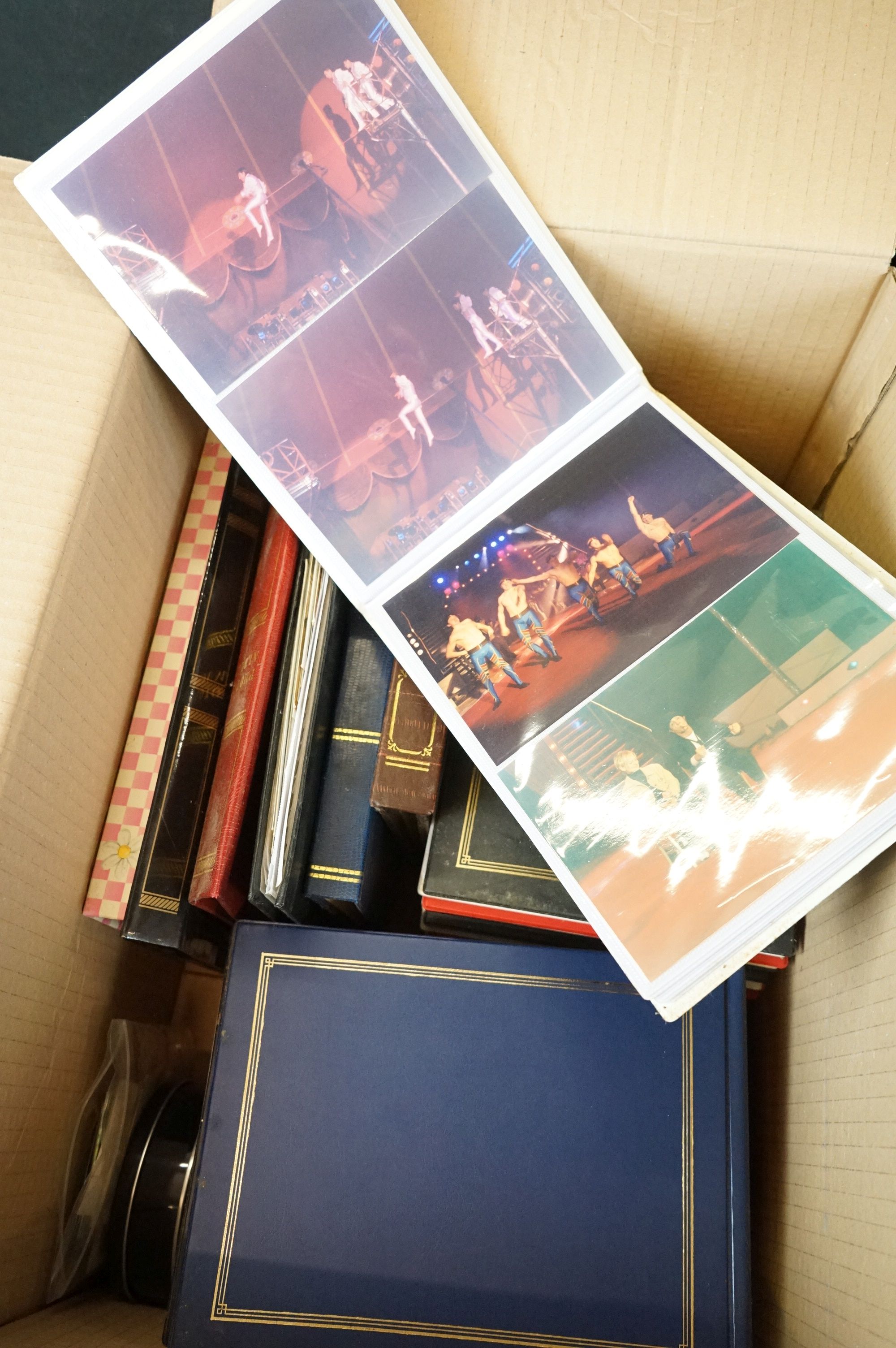 A collection of modern Circus related programmes, posters, photos etc..within two boxes - Image 4 of 4
