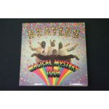 Vinyl & Autograph - The Beatles Magical Mystery Tour (SMMT 1) blue lyric sheet intact, white inners,