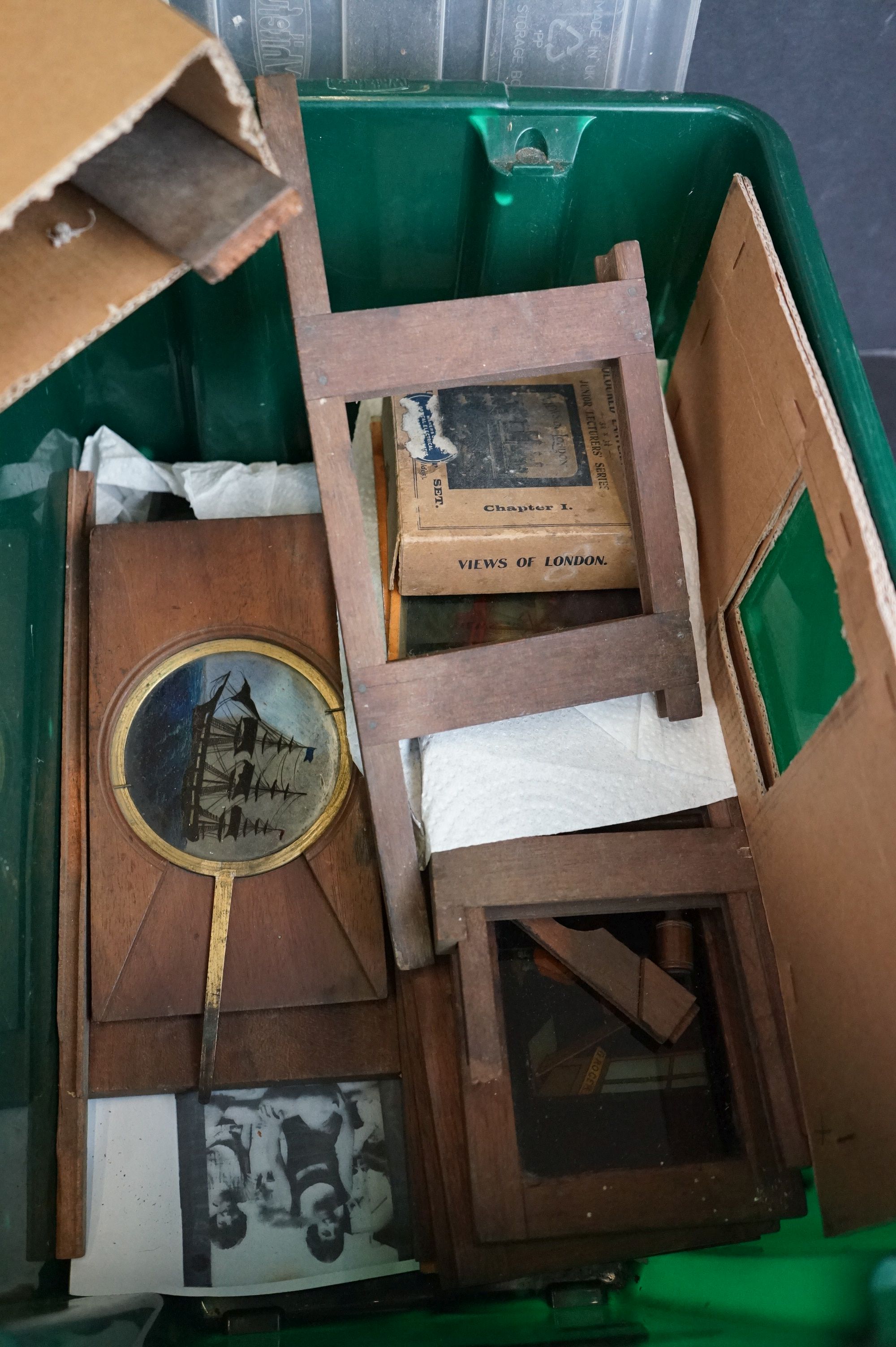 A antique magic lantern slide projector together with a quantity of glass slides. - Image 2 of 4