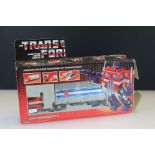 Transformers - Original boxed G1 Hasbro Takara Transformers Autobot Commander Optimus Prime