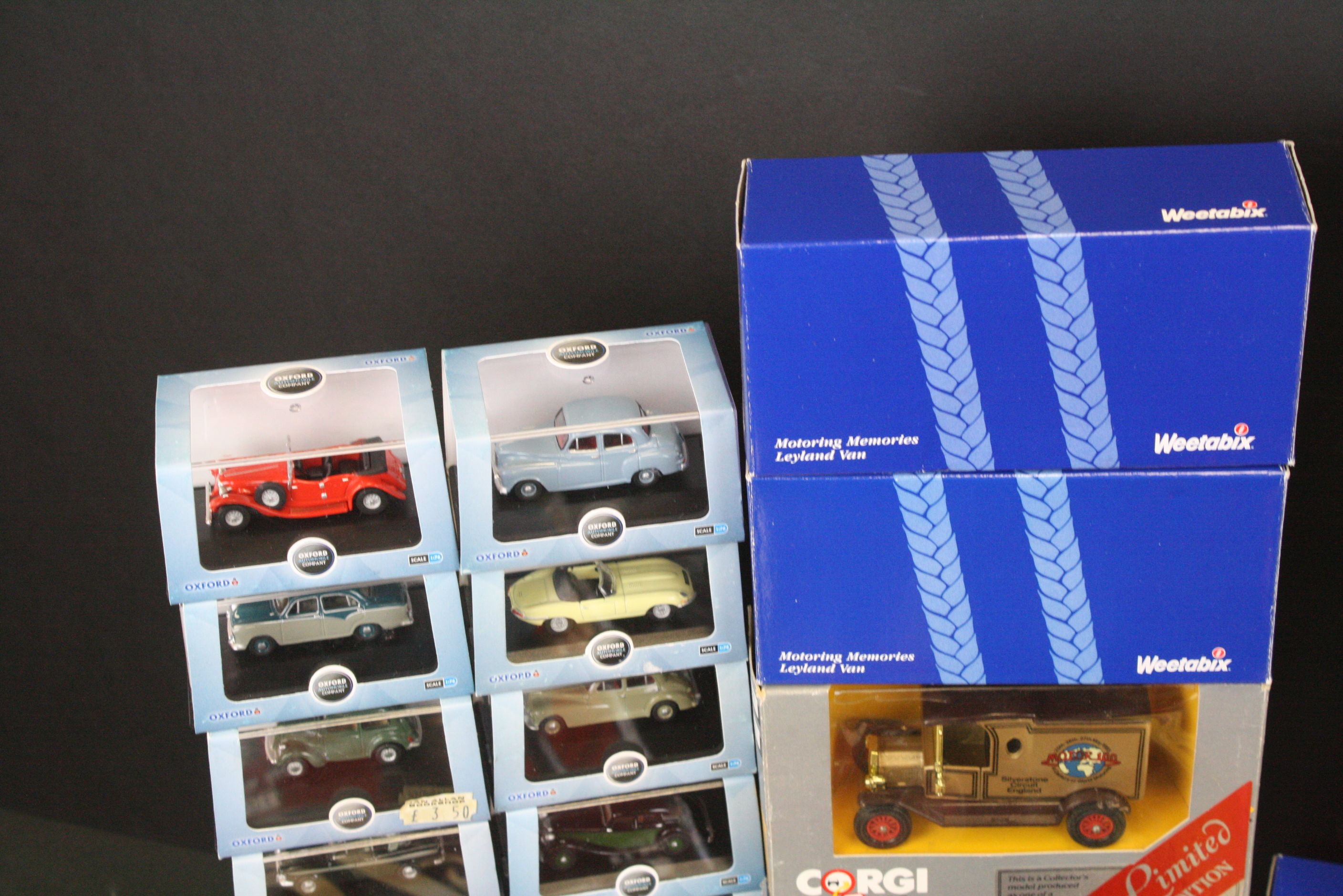 Around 50 boxed/cased diecast models to include 35 x Oxford Diecast (Automobile Company), 3 x - Image 6 of 11